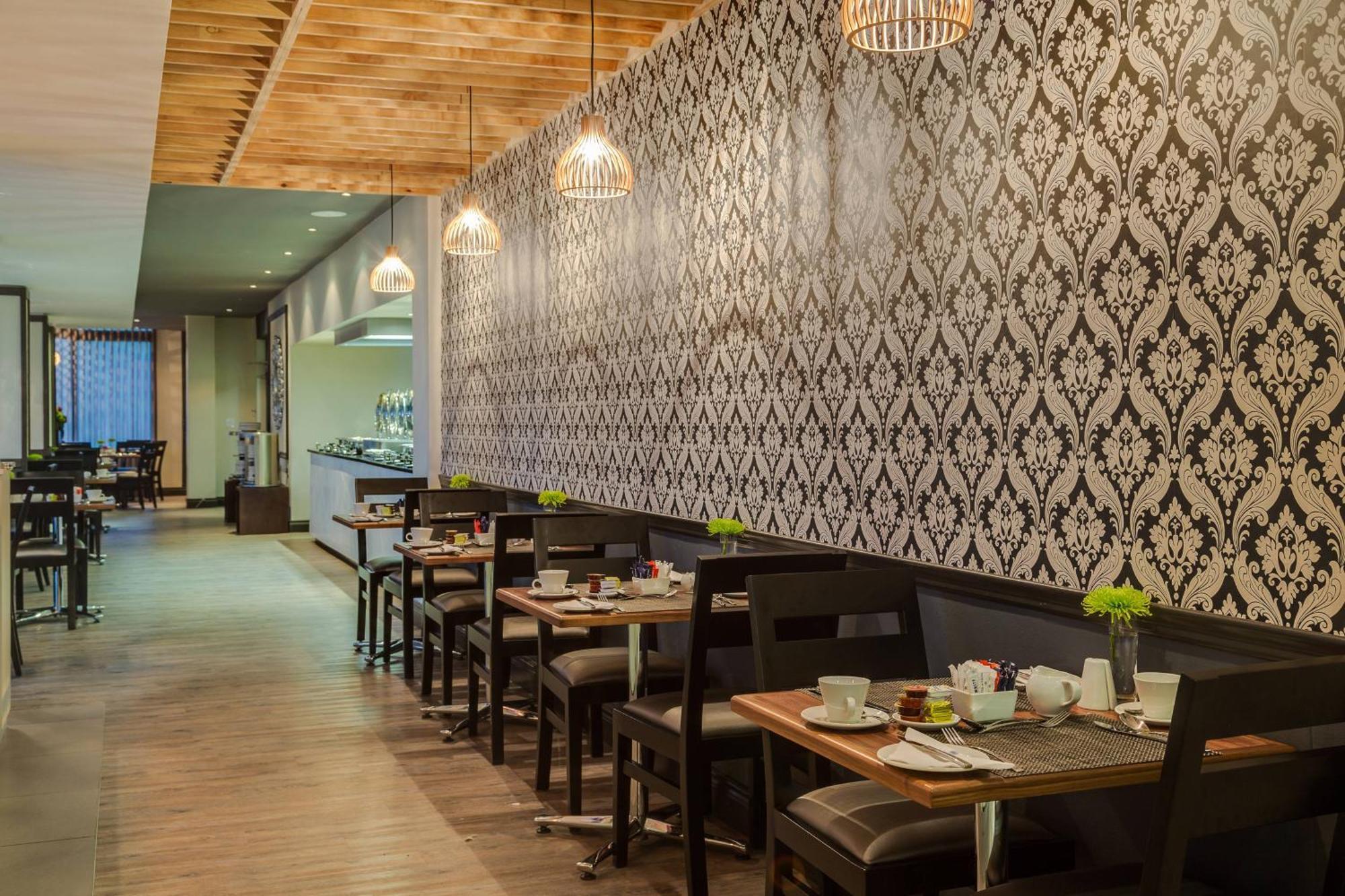Protea Hotel By Marriott Cape Town Waterfront Breakwater Lodge Exteriér fotografie