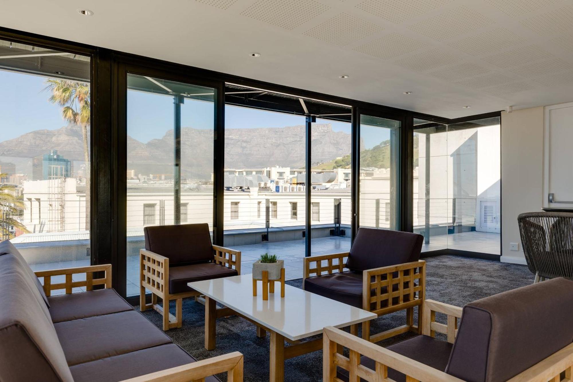 Protea Hotel By Marriott Cape Town Waterfront Breakwater Lodge Exteriér fotografie