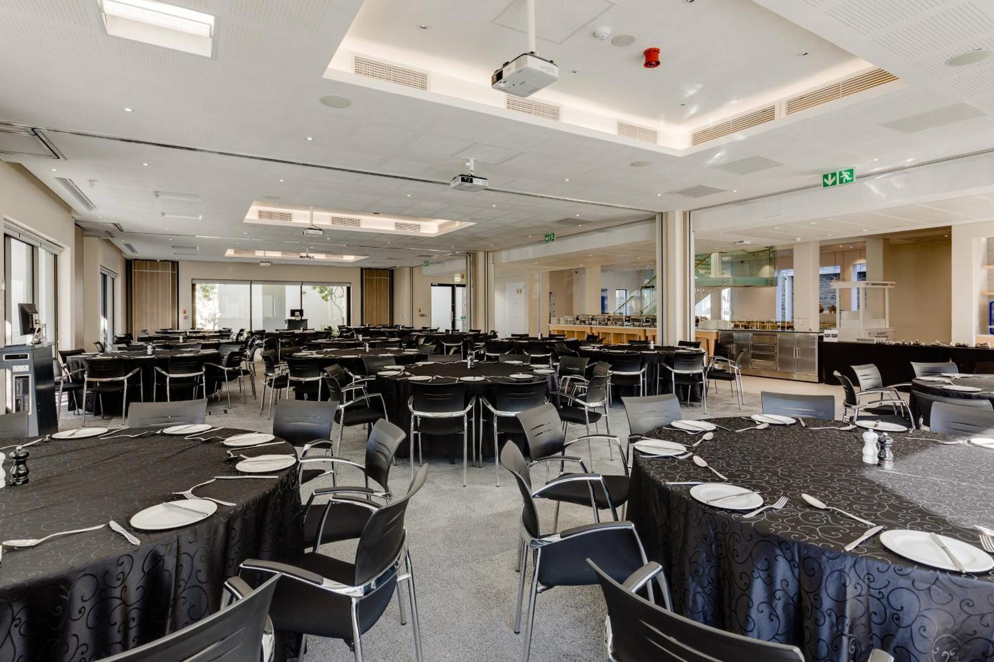 Protea Hotel By Marriott Cape Town Waterfront Breakwater Lodge Exteriér fotografie