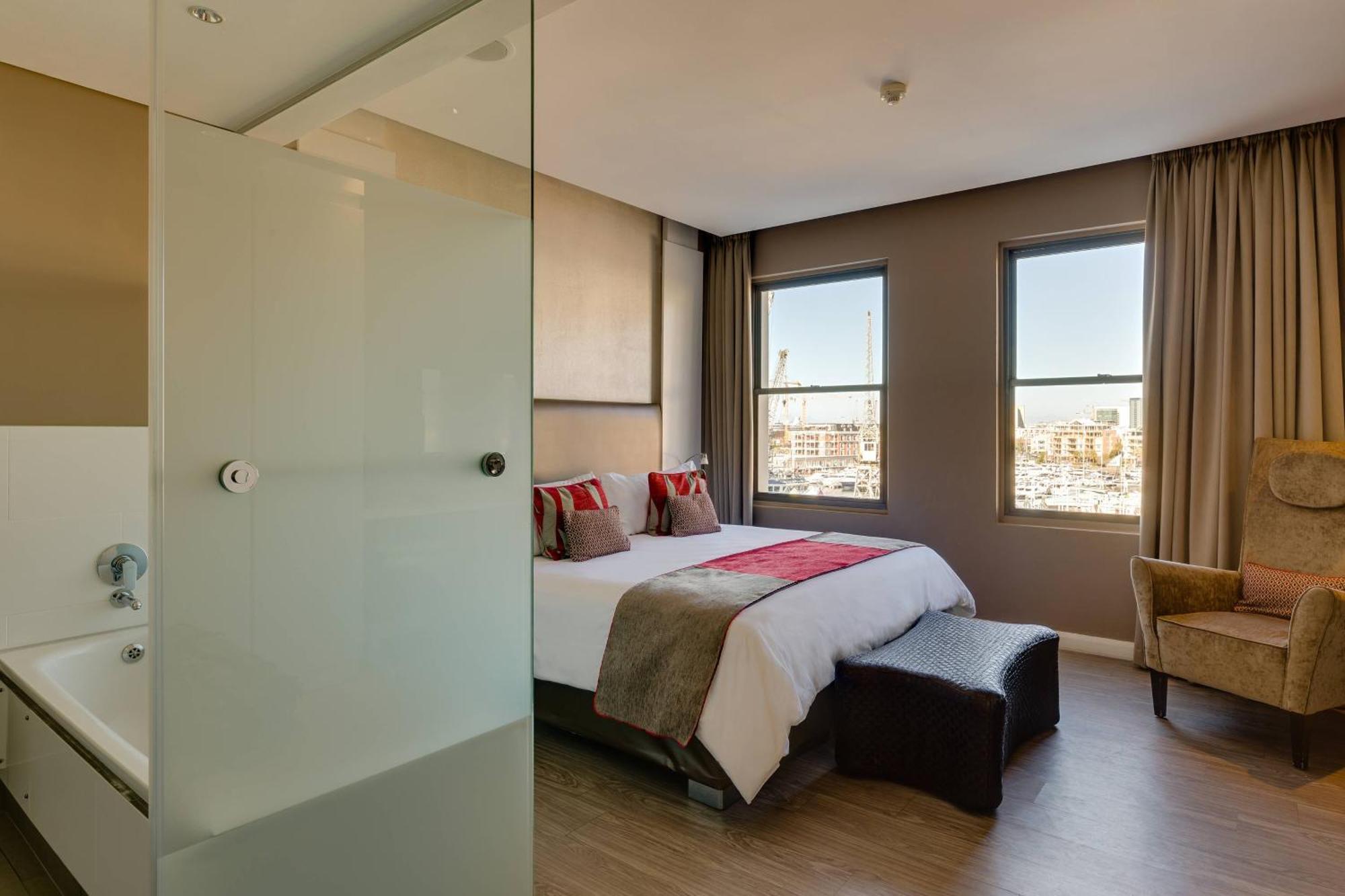 Protea Hotel By Marriott Cape Town Waterfront Breakwater Lodge Exteriér fotografie